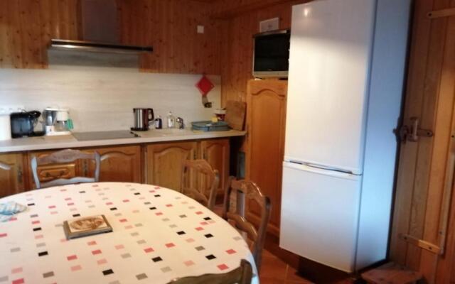 Bel appartement au rez de chaussée d'un chalet