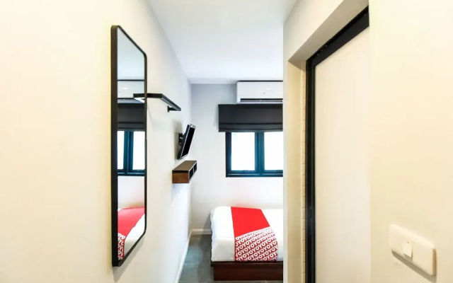 OYO 312 Wire Bangkok Hostel Phrakanong (Vaccinated Staff)
