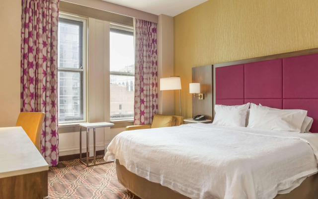 Hampton Inn Majestic Chicago Theatre District