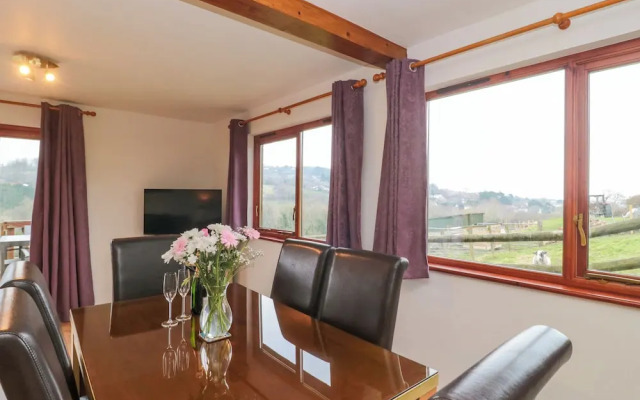 The Willow Lodge