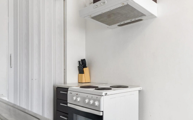 Budget Apartments Well connected to the Whole City