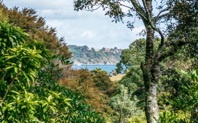 Treetop Retreat - Onetangi Holiday Home
