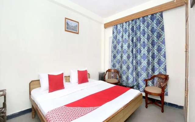 OYO 12858 Home 3BHK The Pavalion