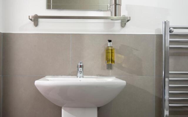 Beautiful 1 Bedroom Apartment in Hereford House