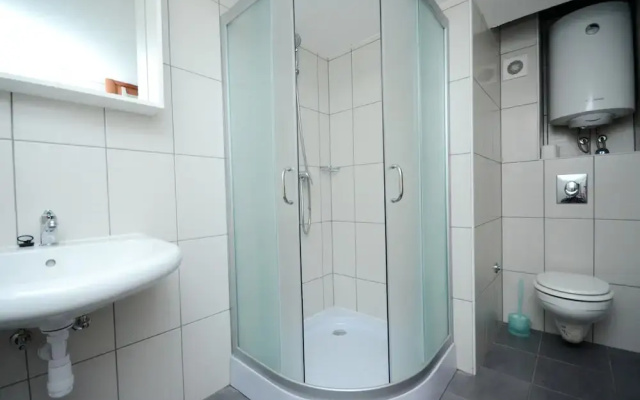 A6 - apt With 2 Balconies, 5 min Walking to Beach