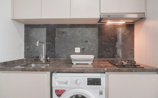 Fully Furnished And Cozy Studio At Green Sedayu Apartment