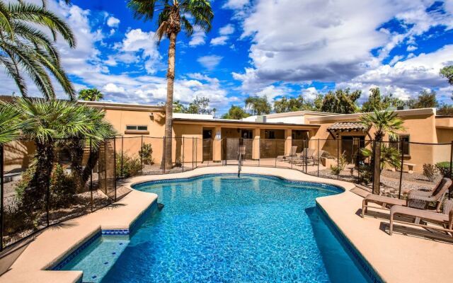 Presidio - 6 Bedroom Home - Scottsdale