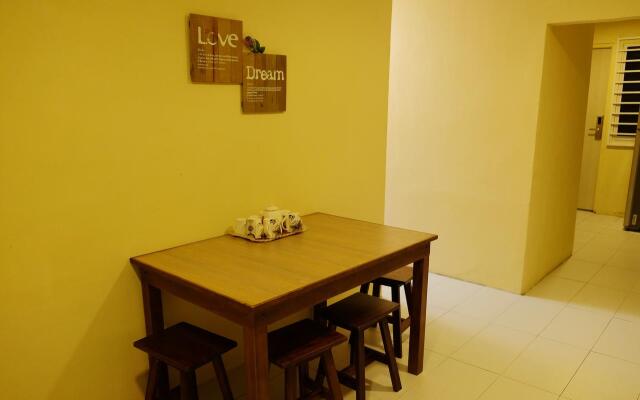 Natol Homestay - Paris BDC