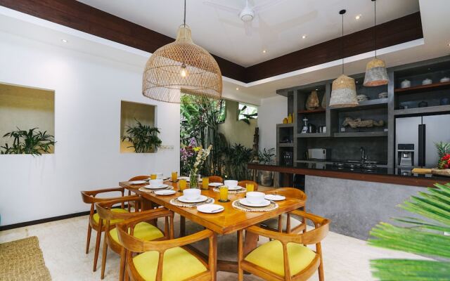 Frangipani Villa Jingga at Berawa
