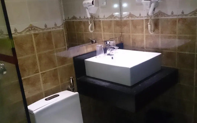 Hotel & Apartment Ambassador 3