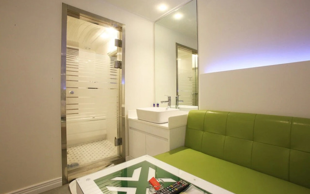 Yangpyeong Show Hotel