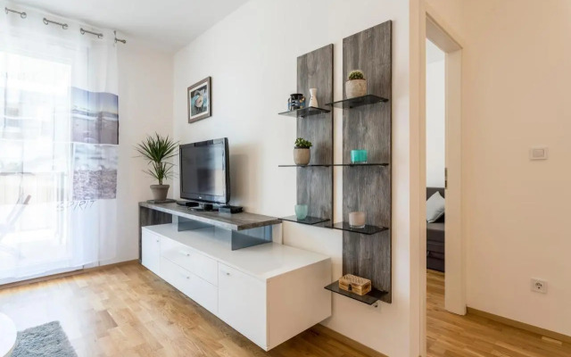 Apartment Luka