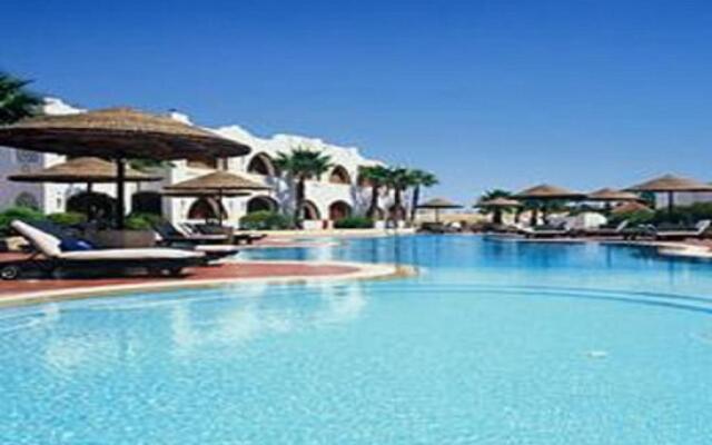Coral Bay Prestige Apartment