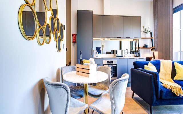Hybrid Resi Canary Wharf