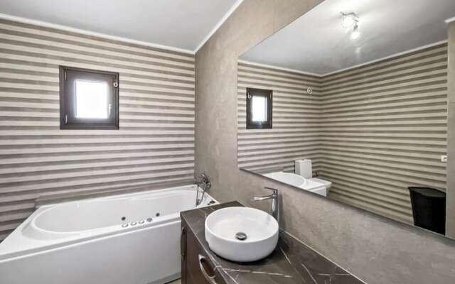 Luxury Rental Villa for 14 People