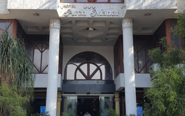 Hotel Arch Manor