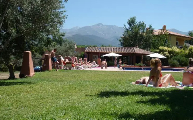 Apartamentos & Habitaciones Vetonia