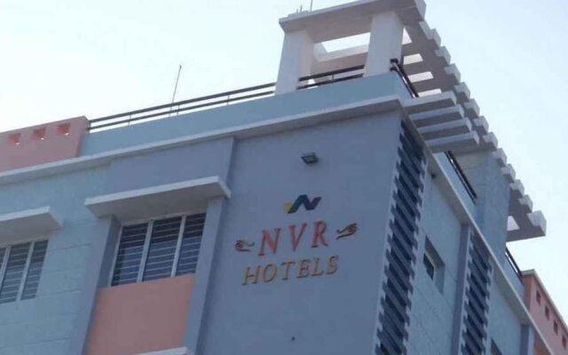 Iroomz NVR Hotels Luxury Redefined