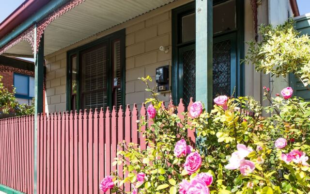 HUNTER In the Heart of Collingwood * Fitzroy