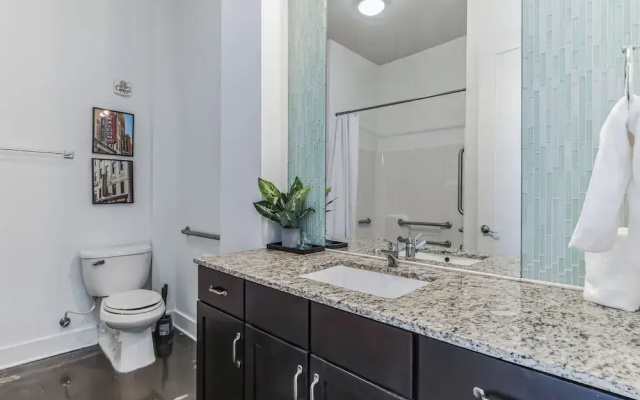 1 BDR Loft Close to Vanderbilt Hospital