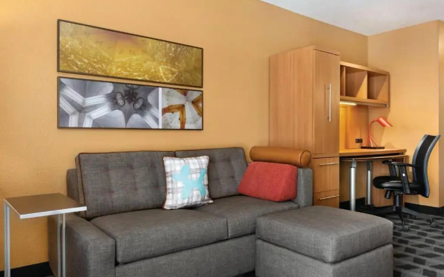 TownePlace Suites Denver Southeast