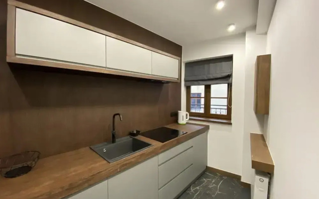 Main Square Apartments - LoftAffair