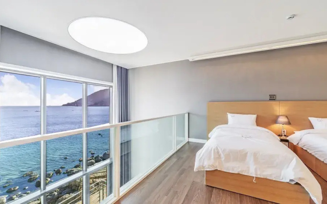 Namhae Lounge 32 Resort C