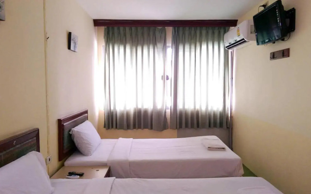 Wattana Trang Hotel