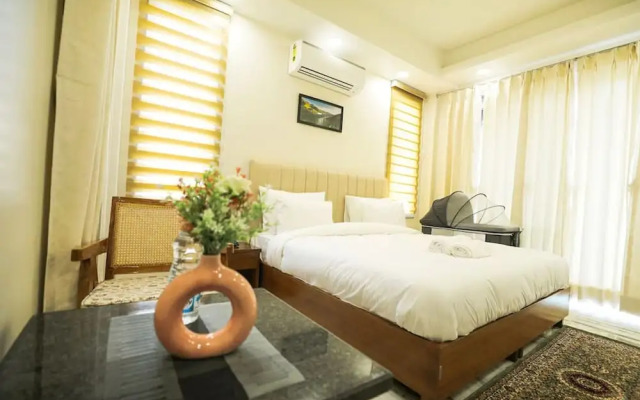 Modern City Service Apartment