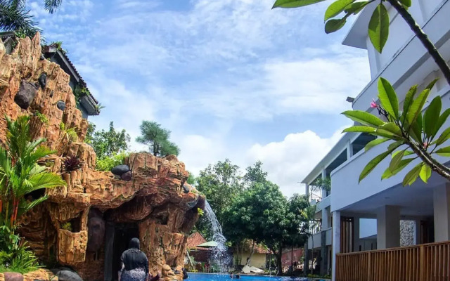 Long Beach Hotel Pangandaran