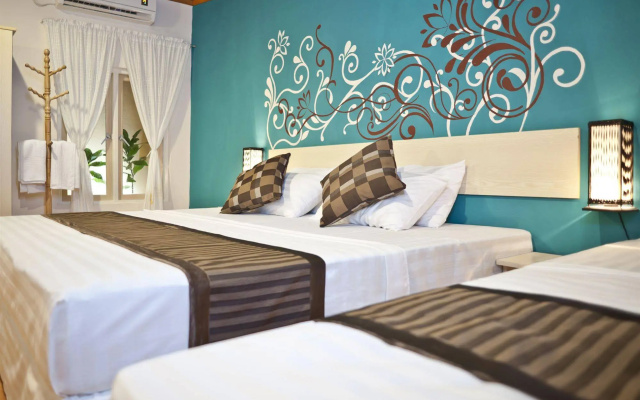 Stingray Beach Inn - photo 2