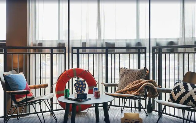 Moxy Southampton
