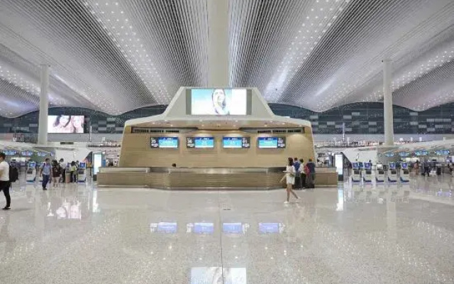 Baiyun airport Grandhyaat  hotel  (Airport transfer  Renhe subway station))
