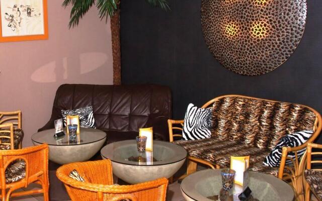 Hotel Adenia
