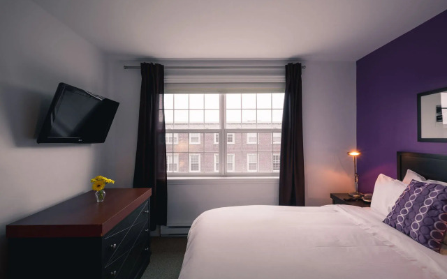 Hometel On Signal Hill