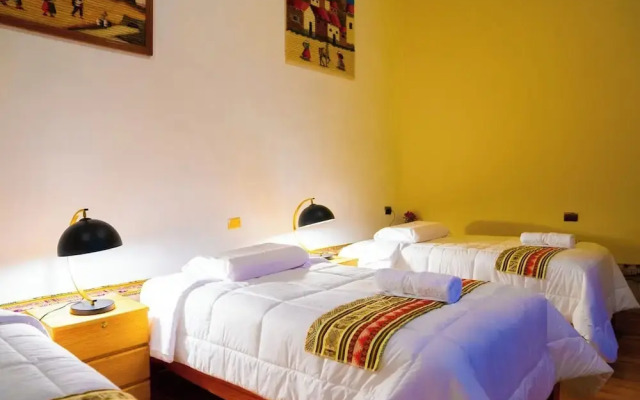 Casa Mayta Hotel