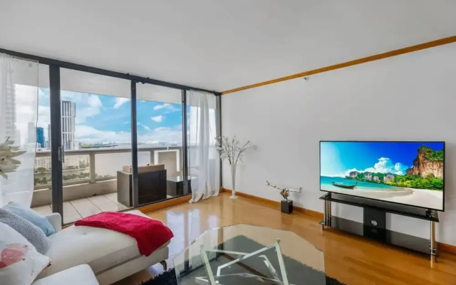 Stunning Balcony Views 4 Bedroom