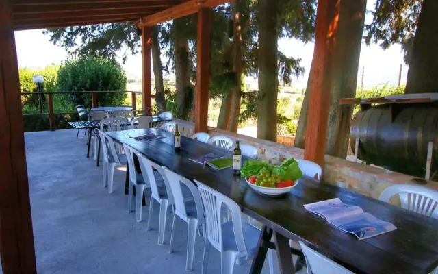 Splendid Farmhouse in Gualdo Cattaneo with Hot Tub
