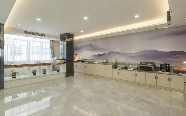 GEM Hotel Fuyang Linquan County Guangming Nan Road