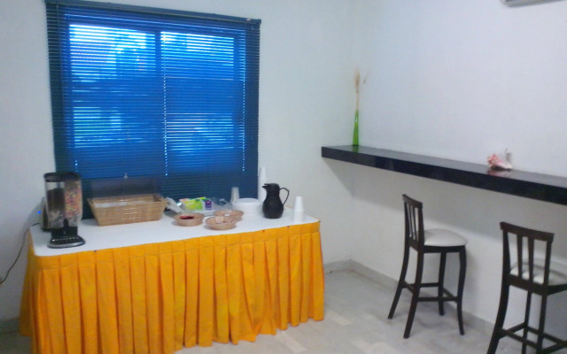 Hotel Imperial Laguna Faranda