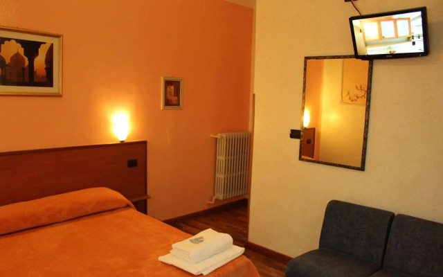 Hotel America