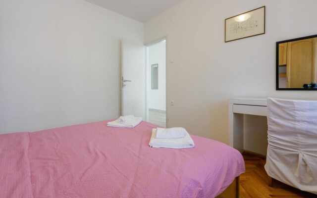 Amazing Apartment in Crikvenica With Wifi and 3 Bedrooms