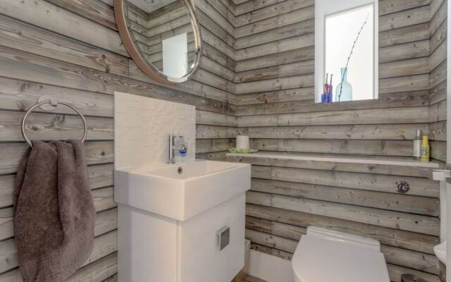 Incredible 5 Bedroom Home Overlooking Queen's Park