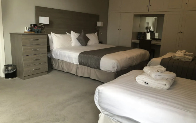 Cottonwood Boutique Hotel