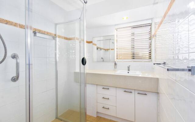 Cabarita Beach Bliss - Holiday Home On The Lake
