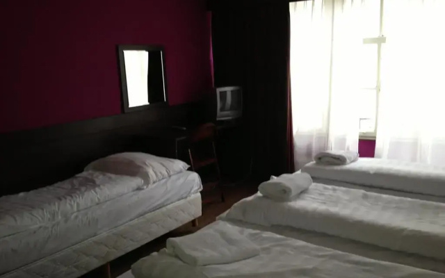 Damrak Inn