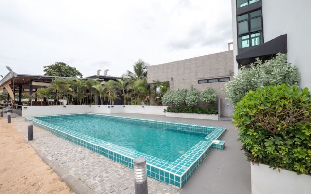 CAPITAL O 1088 Golden Dragon Beach Resort