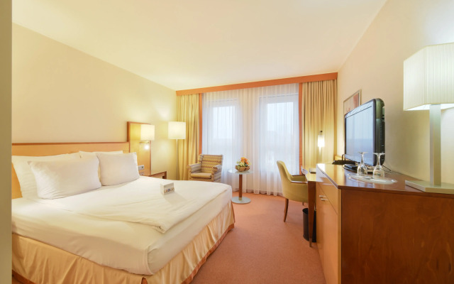 The Q - Quadro City Hotel