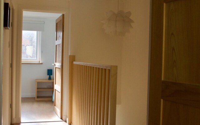 Central Edinburgh Apartment