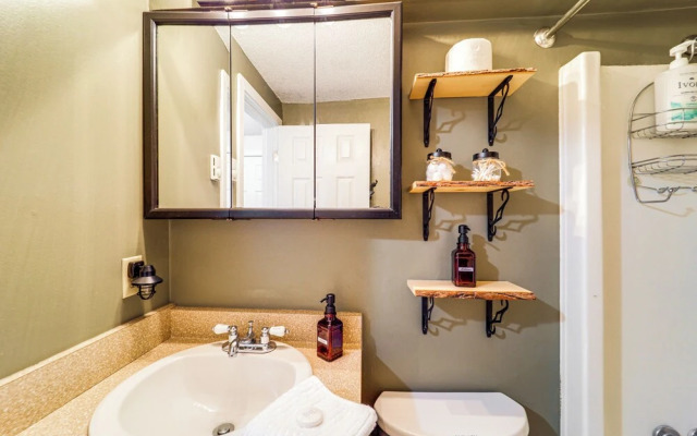 Hike, Sip & Stay: Sugar Mountain Getaway